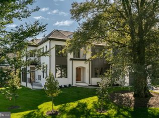 6033 Corland Ct, Mc Lean, VA 22101