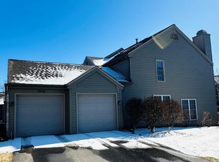 1612 Rose Hill Cir, Saint Paul, MN 55108