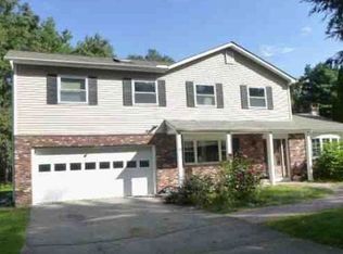 12 Bear Hills Rd, Newtown, CT 06470
