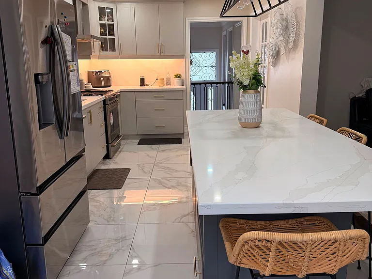 119 Elizabeth St — Photo 15