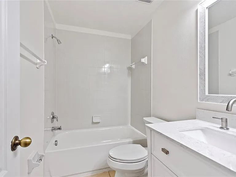 118 Chippendale Ter — Photo 23