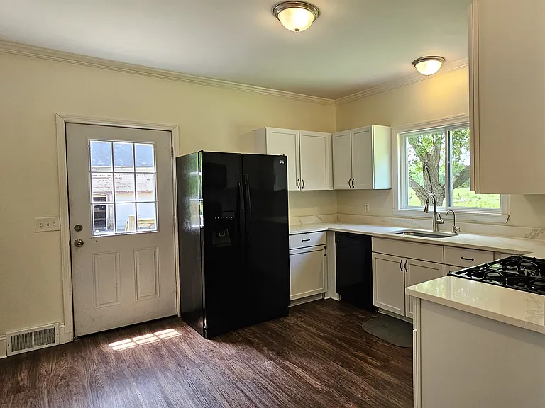 3111 US Highway 20 E — Photo 12