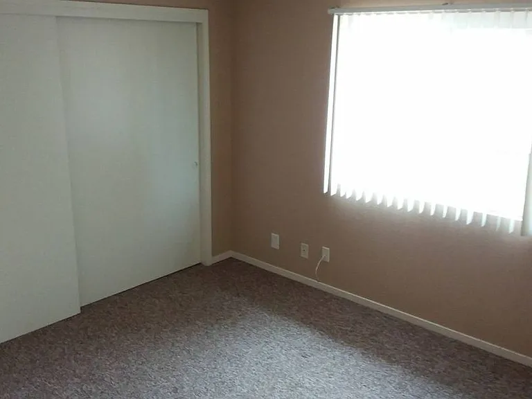 2136 2162nd Vis — Photo 7