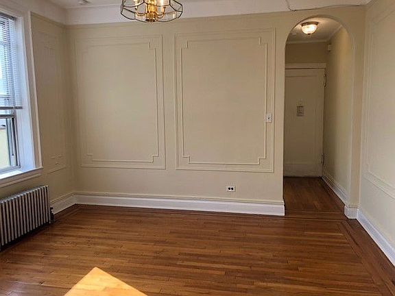 2nd image of 3063 44th St APT 4A