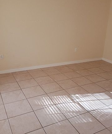 2nd image of 5020 Silver Thistle Ln