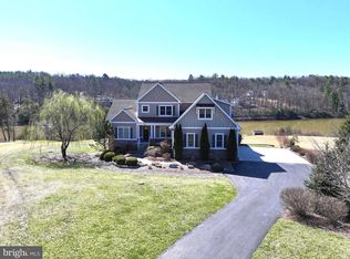 186 Isaac Dr, Gore, VA 22637