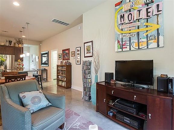 5th image of 6716 Blarwood Dr