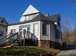 1821 E 1st St, Duluth, MN 55812