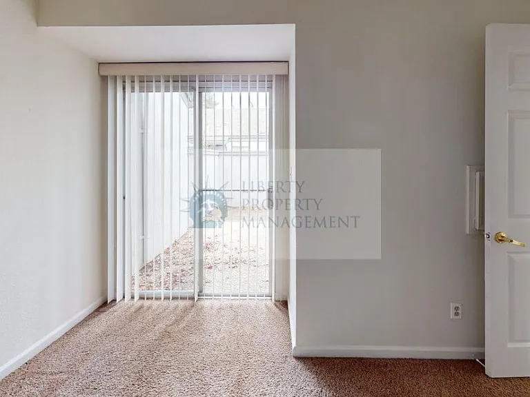 1313 Floyd Ave #119 — Photo 11