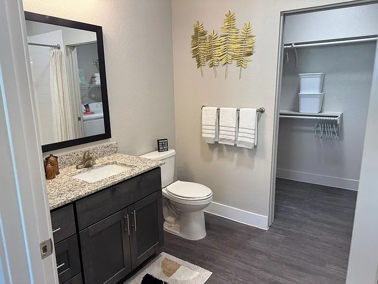 Legacy Lockhart Senior Apartments — Photo 56