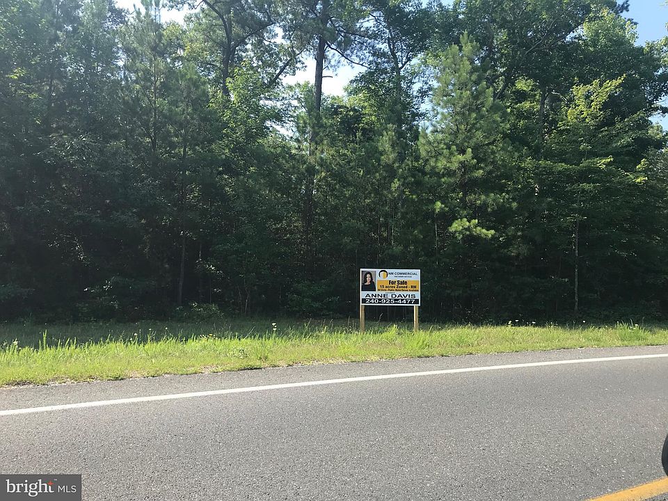 2nd image of Lawrence Hayden Rd