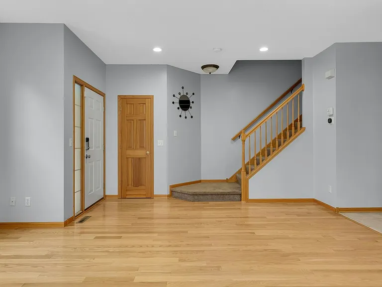 9771 Gable Dr — Photo 12