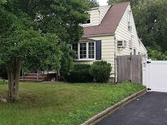 3rd image of 57 Hamilton Ave