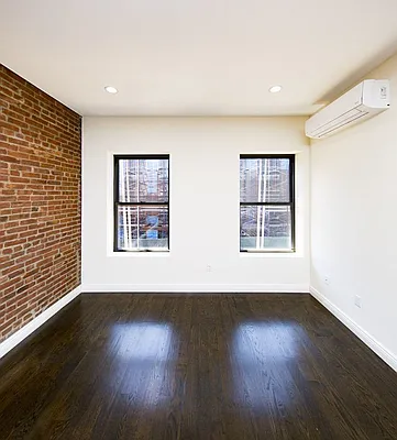 Rented by Avenues Real Estate | media 4