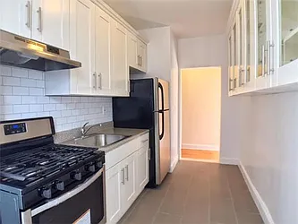 Rented by Century 21 Metropolitan