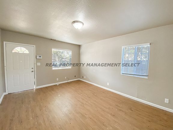 4th image of 3557 43rd St