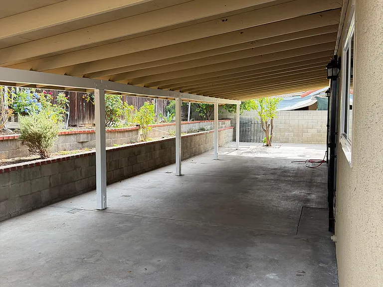 1315 E Flora St — Photo 18