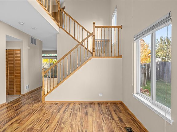 4th image of 2721 Cripple Creek Ct