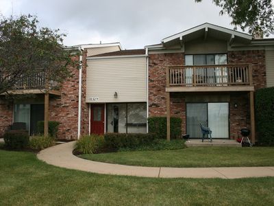 1132 Hinswood Dr APT 103, Darien, IL, 60561