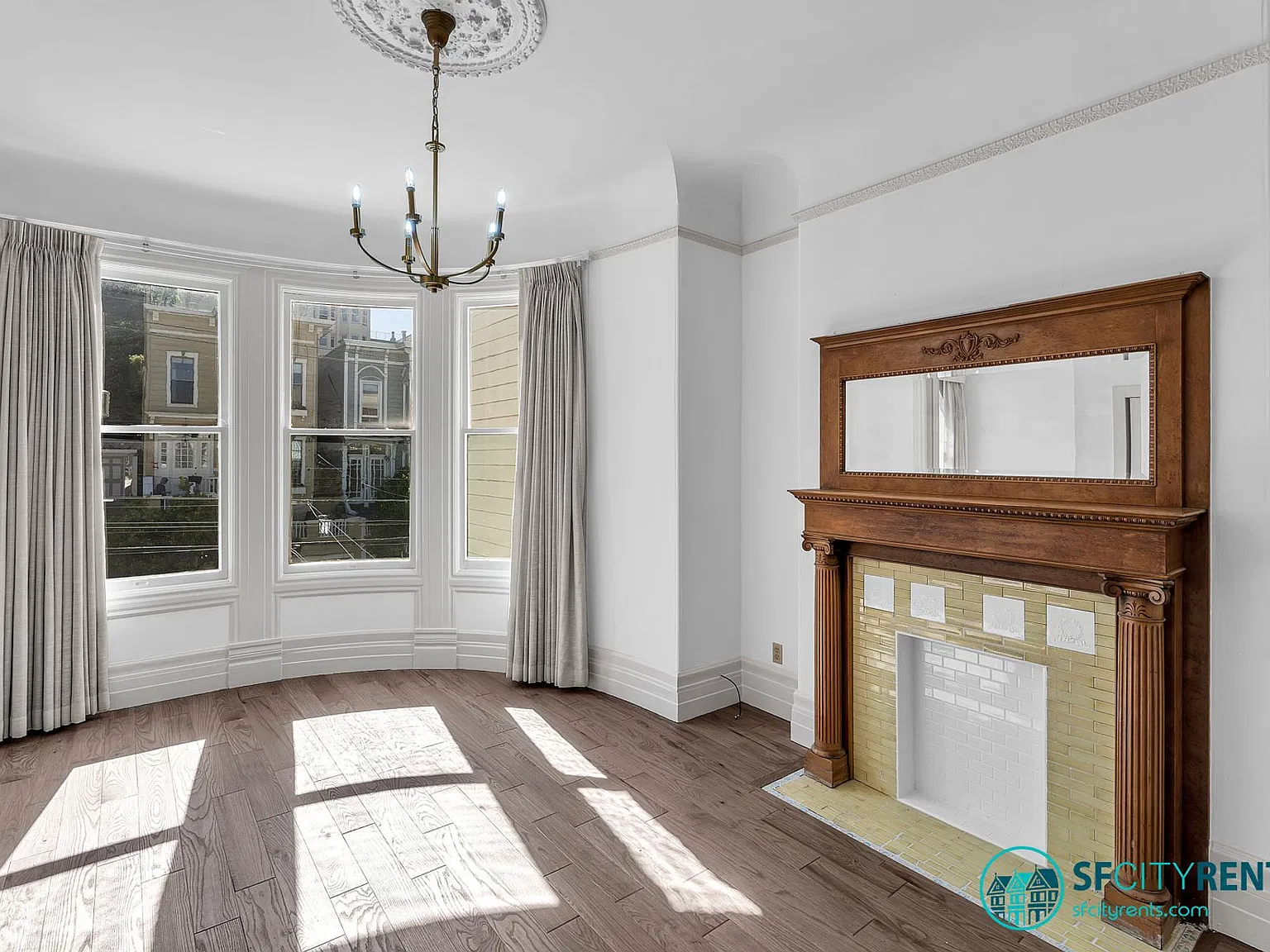 Cow Hollow: Classic 1-Bed 1-Bath just one block from Union Street — Photo 2