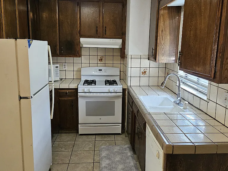 38502 Larkin Ave #2 — Photo 8