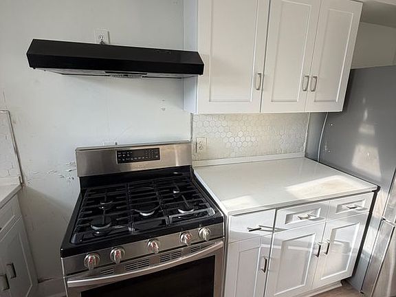 4th image of 89 Oraton St Floor 2