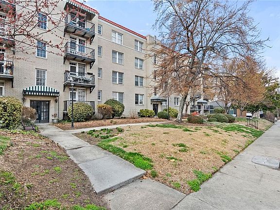 5th image of 1013 N Elm St APT B6