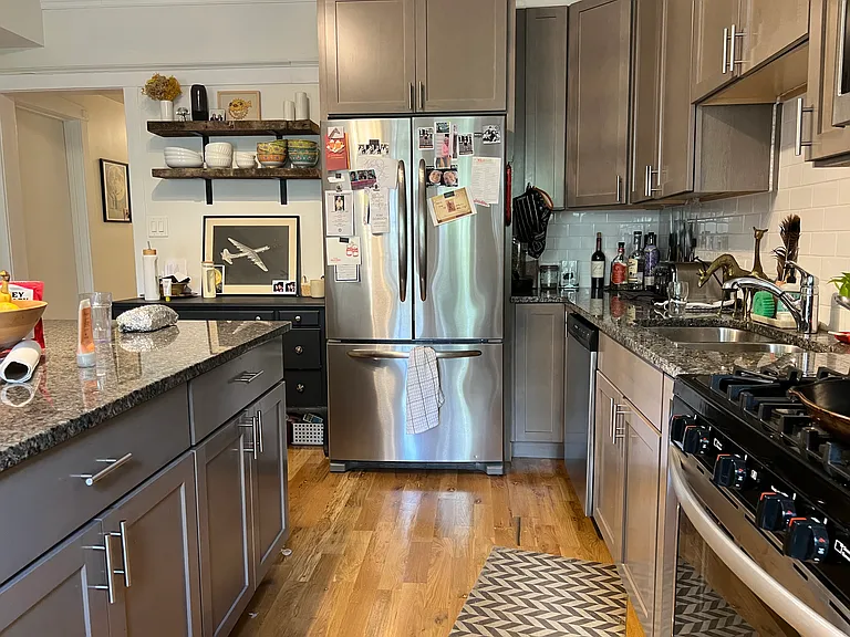 1461 W Catalpa Ave #1 — Photo 5