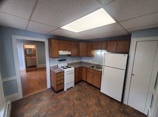 252 Essex St APT 1, Bangor, ME 04401