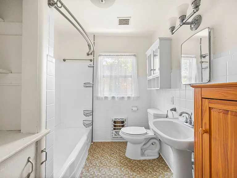 2445 W Mount Comfort Rd — Photo 11