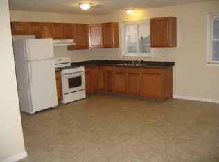 132 Vale St APT 6, Fall River, MA 02724