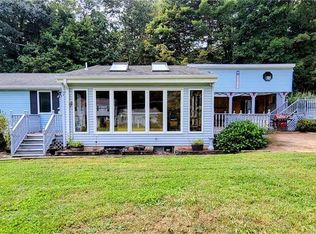 12 Gracey Rd, Canton, CT 06019