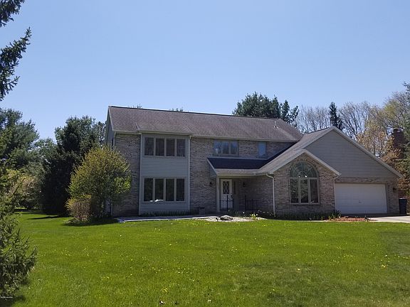 2nd image of 3537 Hollow Wood Dr