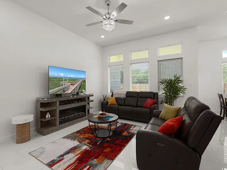 6001 N Playa Del Sol St — Photo 7