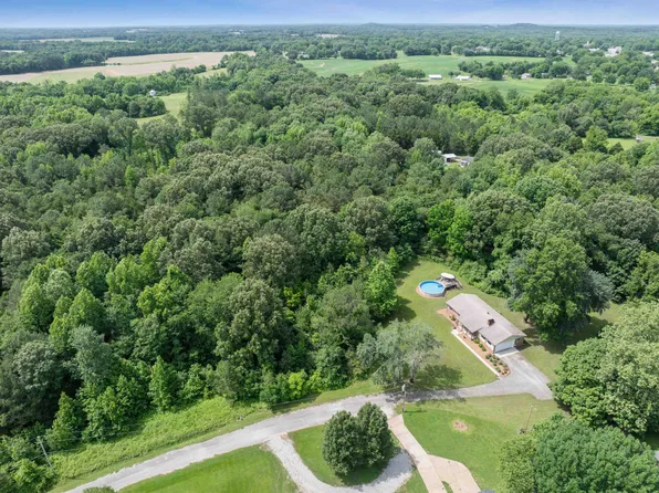 95 Ridgedale Cv, Trezevant, TN 38258