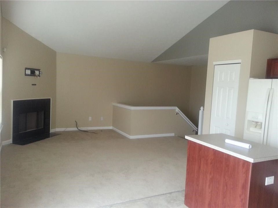 2nd image of 12185 Pebble St #1200