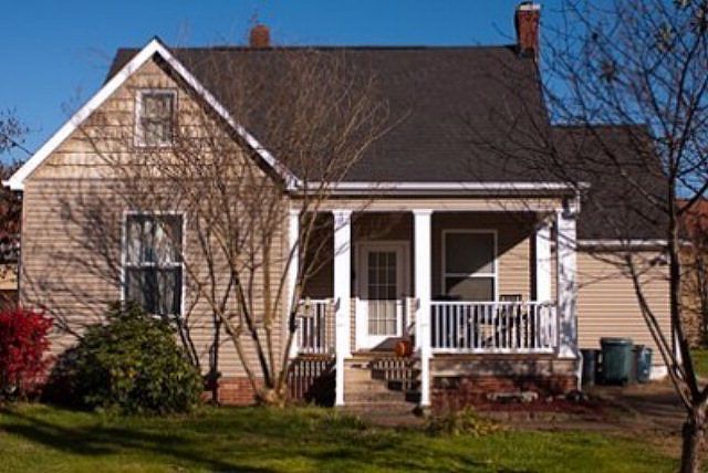 1st image of 220 Church St