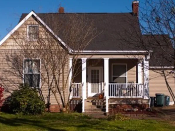 220 Church St, Paintsville, KY 41240