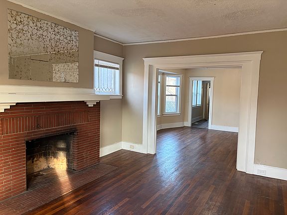 4th image of 51 Pilgrim St #51