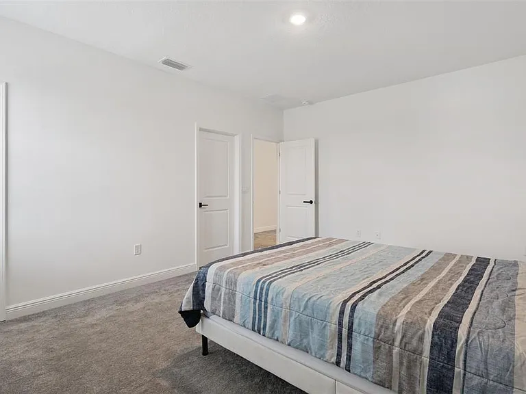 2025 Axel St — Photo 18