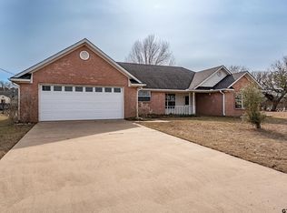 130 Pueblo Path, Holly Lake Ranch, TX 75765