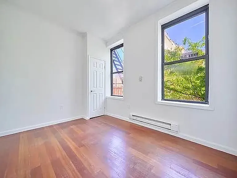 201 E 2nd St #2B — Photo 3
