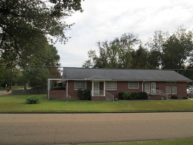 1st image of 1710 East Ave