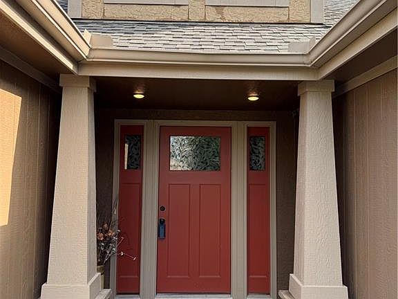 3rd image of 3009 Somerset Dr