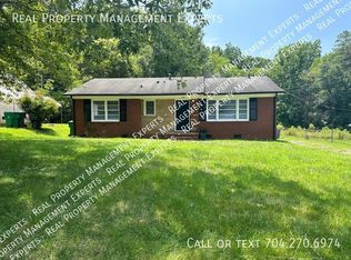 1109 Scottsdale Rd, Charlotte, NC 28217