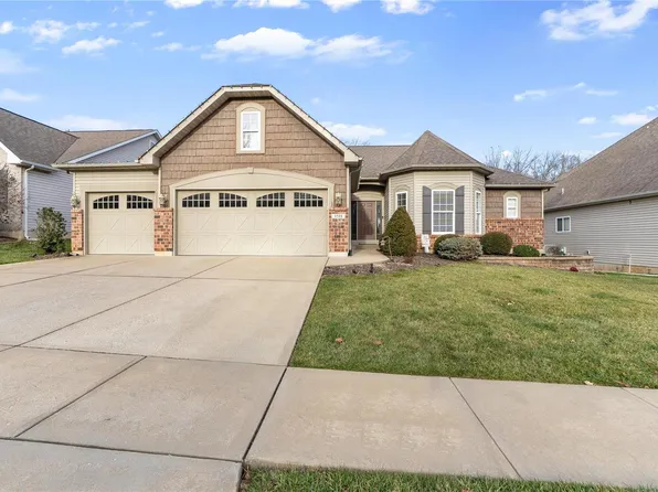 1511 Heritage Valley Dr, High Ridge, MO 63049