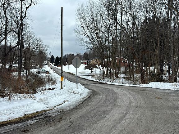 5th image of 16777 Valley Dr
