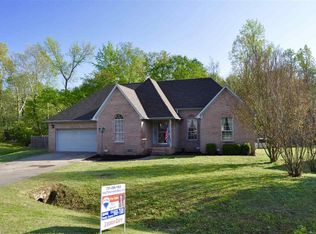 190 Candlewick Dr, Jackson, TN 38305