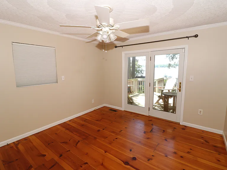 4589 Giles Ave — Photo 30