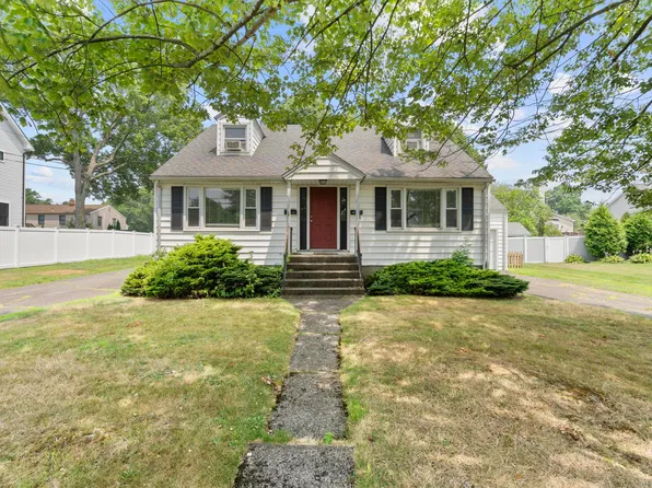 214 Country Rd, Fairfield, CT 06824